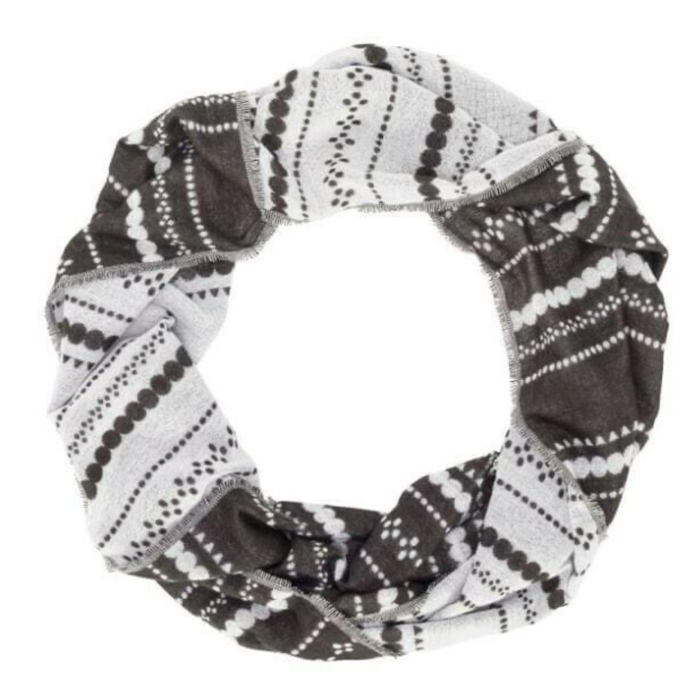 Thirty One Keepin’ Cozy Scarf  Dainty Dot